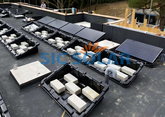 Solar panel plastic mounting structure