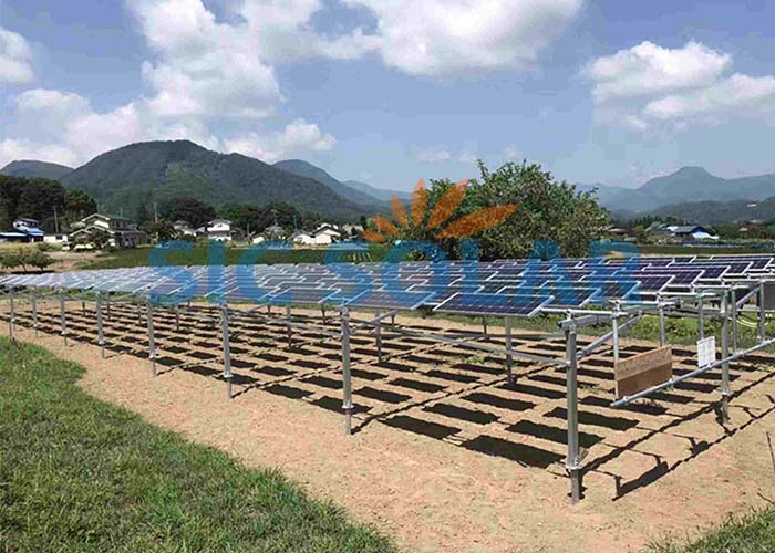 Agricultural greenhouse solar racking mounting system