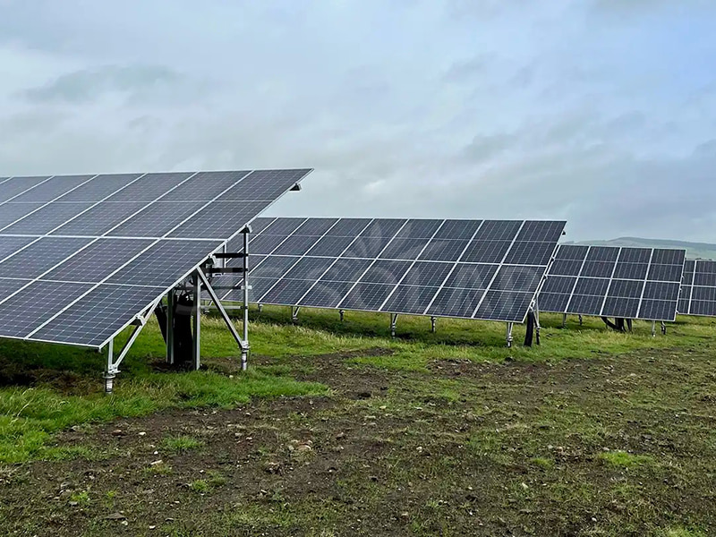 ブラジルの地面取り付けブラケット付き 2MW ソーラー パネル