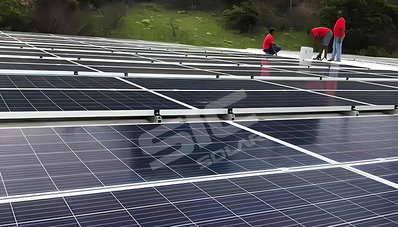 SIC SOLAR は南アフリカ向けに 50KW 金属屋根取付具を提供