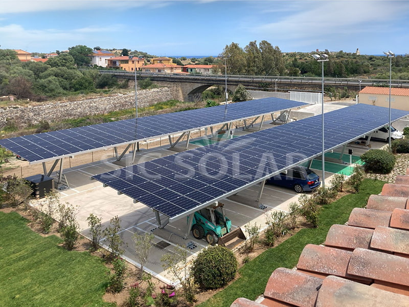 オランダの250KW防水カーポート太陽光発電システム